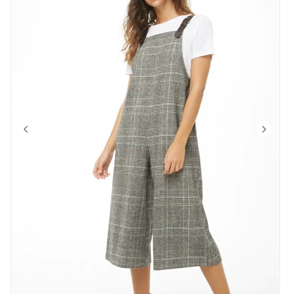 Forever 21 Pants - NWT FOREVER 21 PLAID ROMPER M